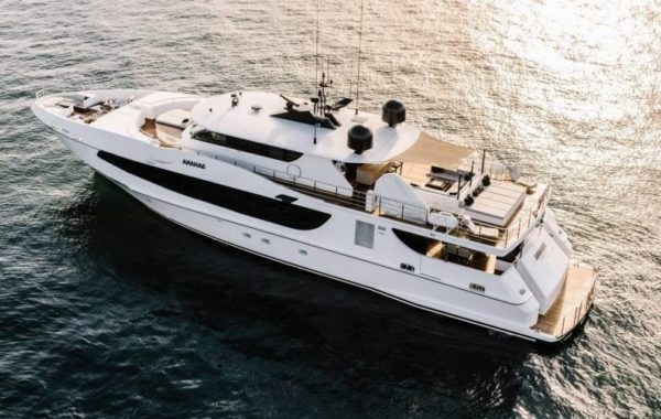 MY Sahana – 120ft Oceanfast Superyacht Christmas Boat Hire