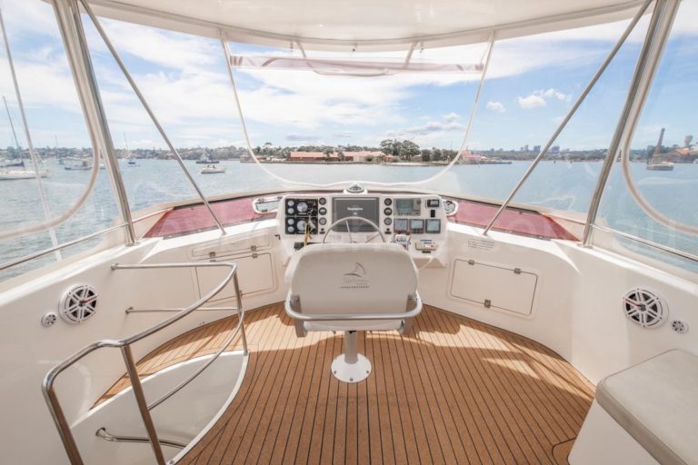 Sydney boat hire on cloud 9 27
