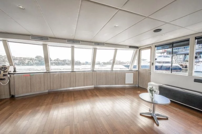 Sydney boat hire on karisma 13