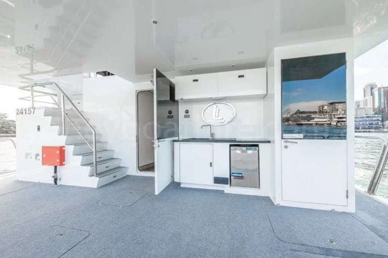 Sydney boat hire on karisma 19