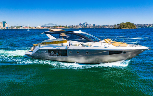 Aqualuxe – 44ft Italian Yacht New Years Eve