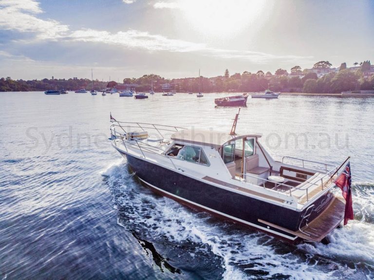 boat hire sydney on MV salute 1