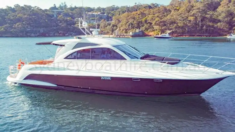 boat hire sydney on coco 3