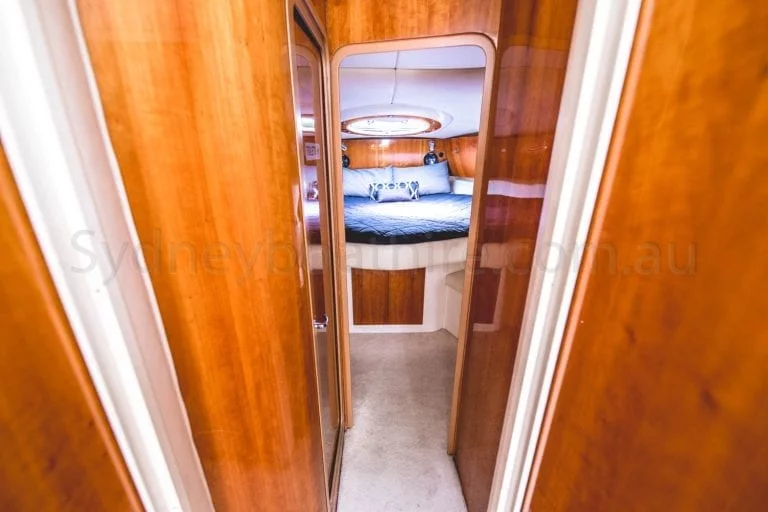 boat hire sydney on coco 4
