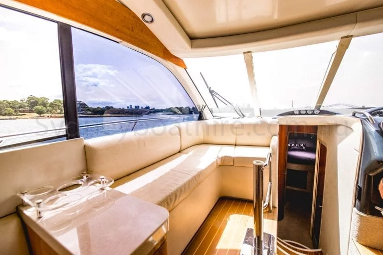 boat hire sydney on coco 9