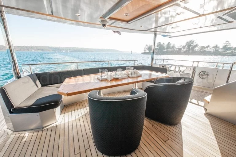 boat hire sydney on ghost 2 26