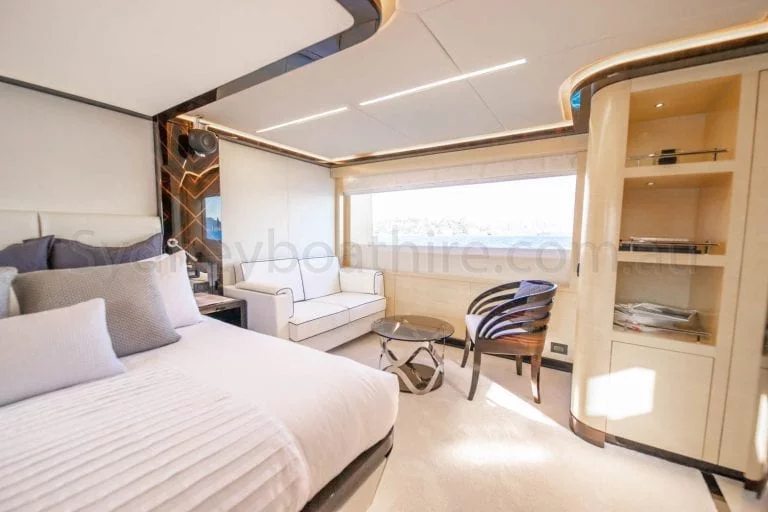 boat hire sydney on ghost 2 53