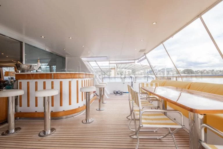 boat hire sydney on oscar ii 29