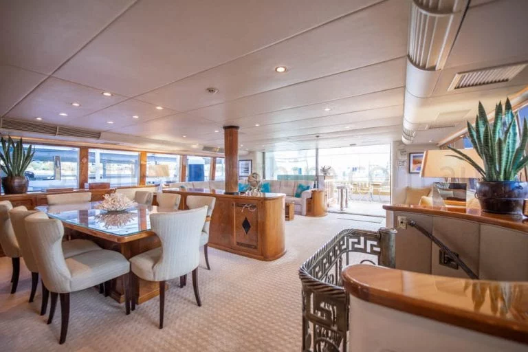 boat hire sydney on oscar ii 45