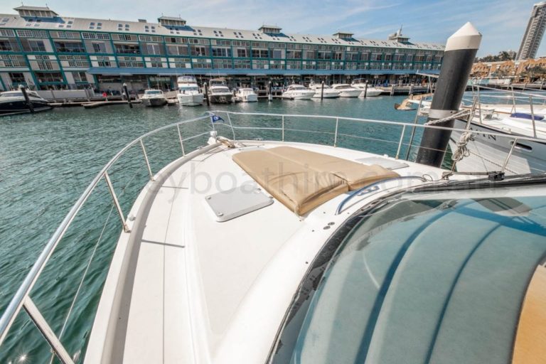 boat hire sydney on seaduced 22