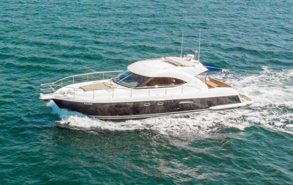 Boat Hire on Seaduced – Package for 12 Guests