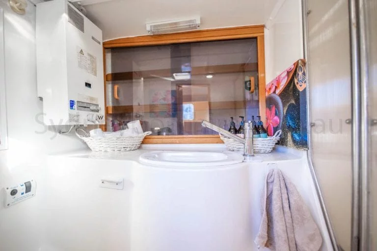 boat hire sydney on seascape 15