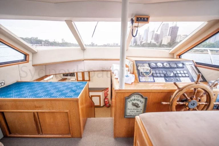 boat hire sydney on calypso 27