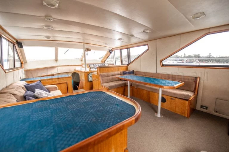 boat hire sydney on calypso 34