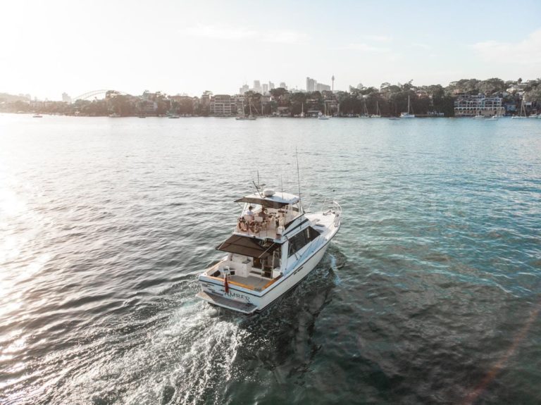 Sydney boat hire on amber 10