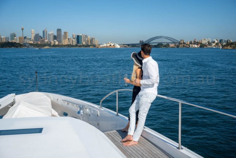boat hire sydney on infinity pacific 29